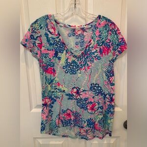 Lilly Pulitzer V-neck top size Small